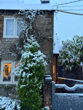Boho Cottage & Magical Garden nr Soho Farmhouse